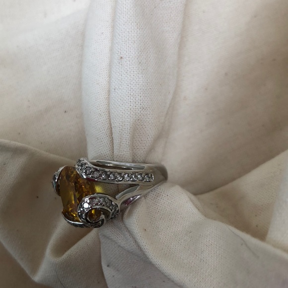 Sterling silver Beautiful bulky ring - Picture 2 of 5